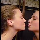 thumb_elena_smile85paeu34.jpg