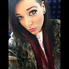 thumb_lisacagle40a.jpg
